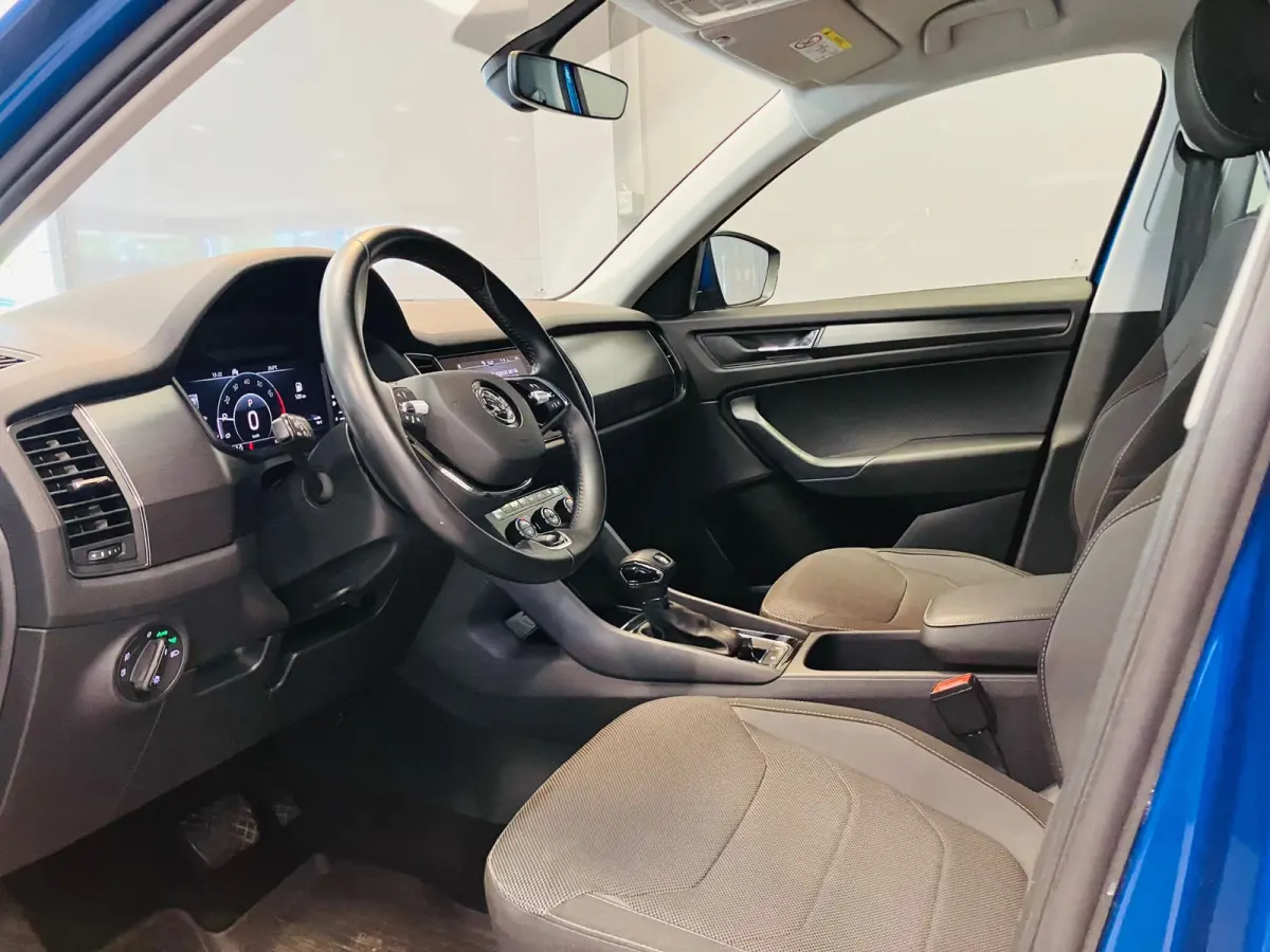Ambition 1.5TSi DSG | 7-Persoons | Camera | 18" BI-color velgen | CarPlay | Virtual cockpit |