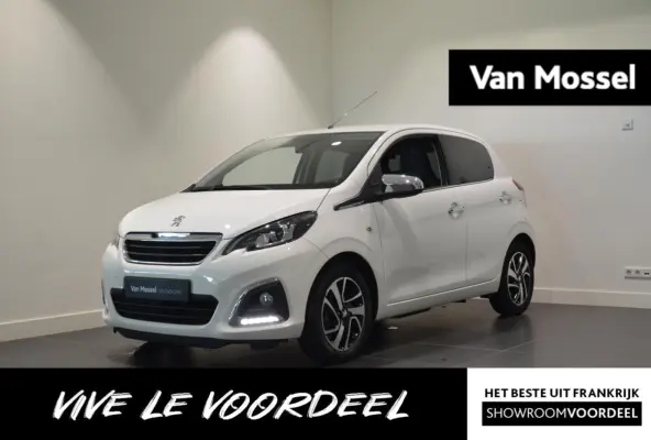 1.0 e-VTi Allure Groot scherm en camera