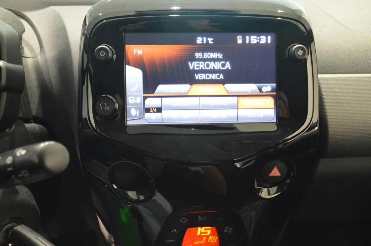1.0 e-VTi Allure Groot scherm en camera