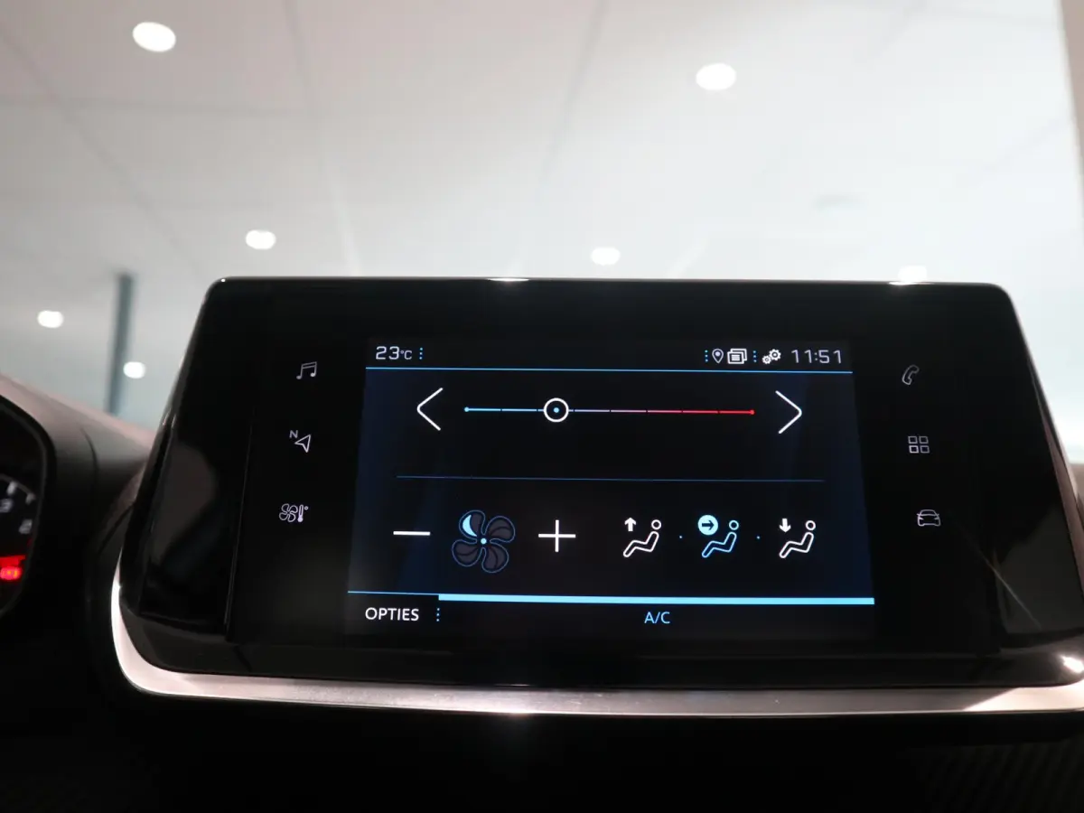Active HOGE INSTAP - HANDBAK - APPLE CARPLAY/ ANDROID AUTO