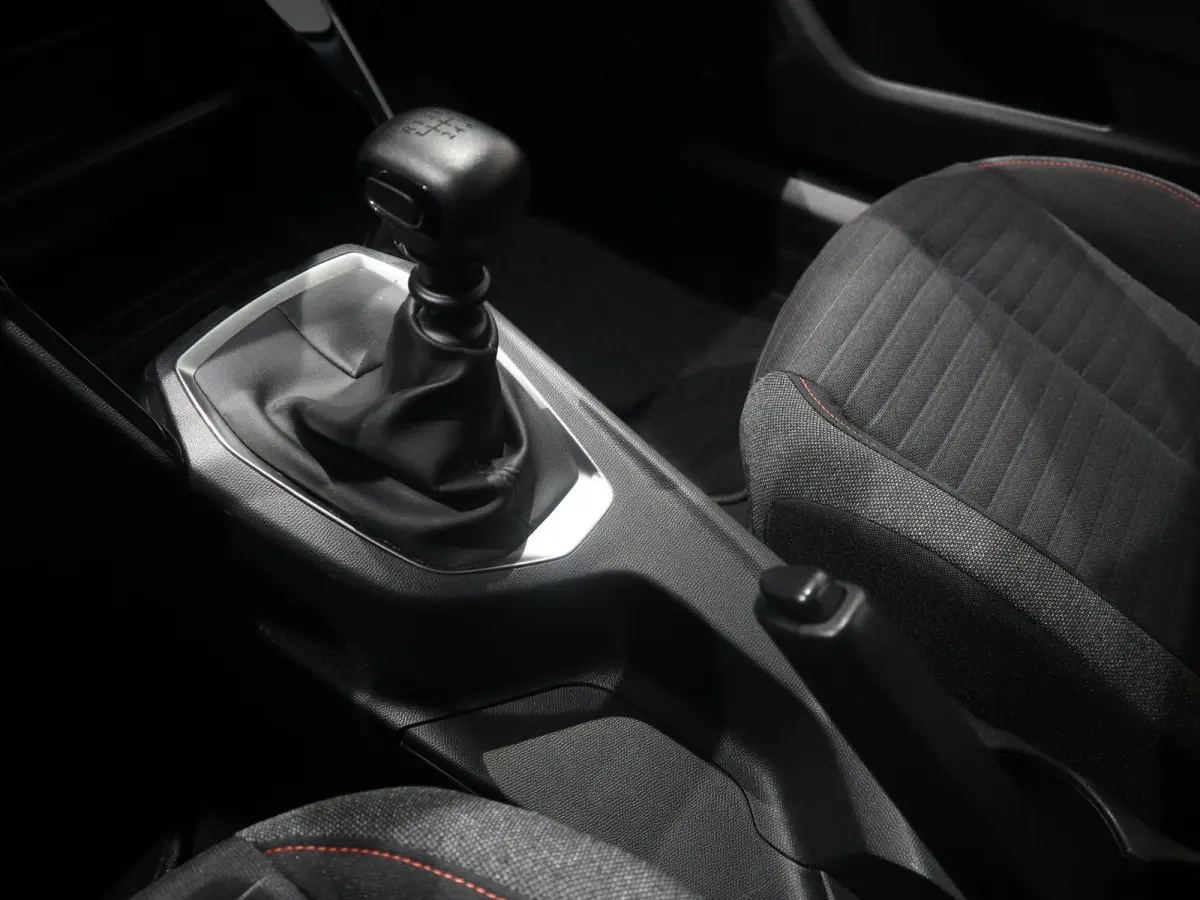 Active HOGE INSTAP - HANDBAK - APPLE CARPLAY/ ANDROID AUTO