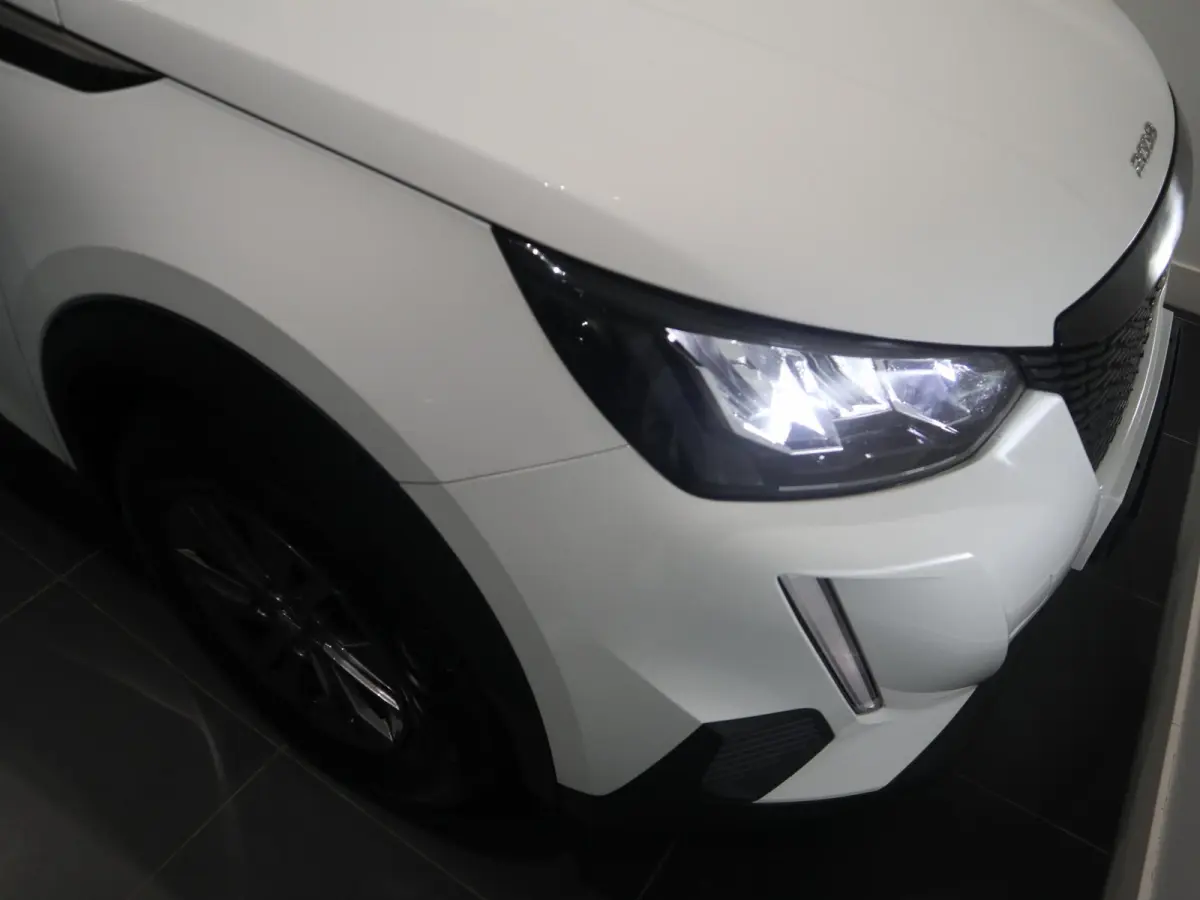 Active | Navigatie | Apple Carplay/Android Auto | 16" Lichtmetalen velgen