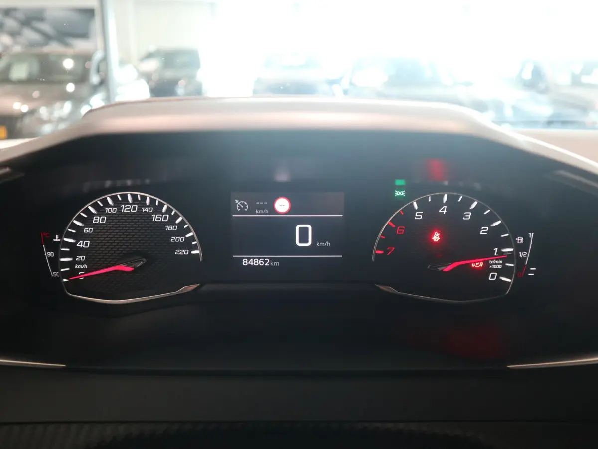 Active | Navigatie | Apple Carplay/Android Auto | 16" Lichtmetalen velgen
