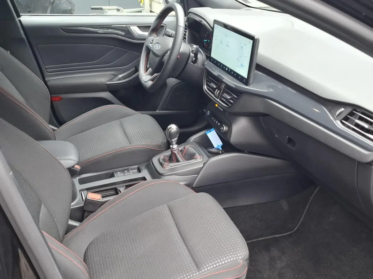 1.0 EcoBoost Hybrid ST Line / 12 MAANDEN GARANTIE!