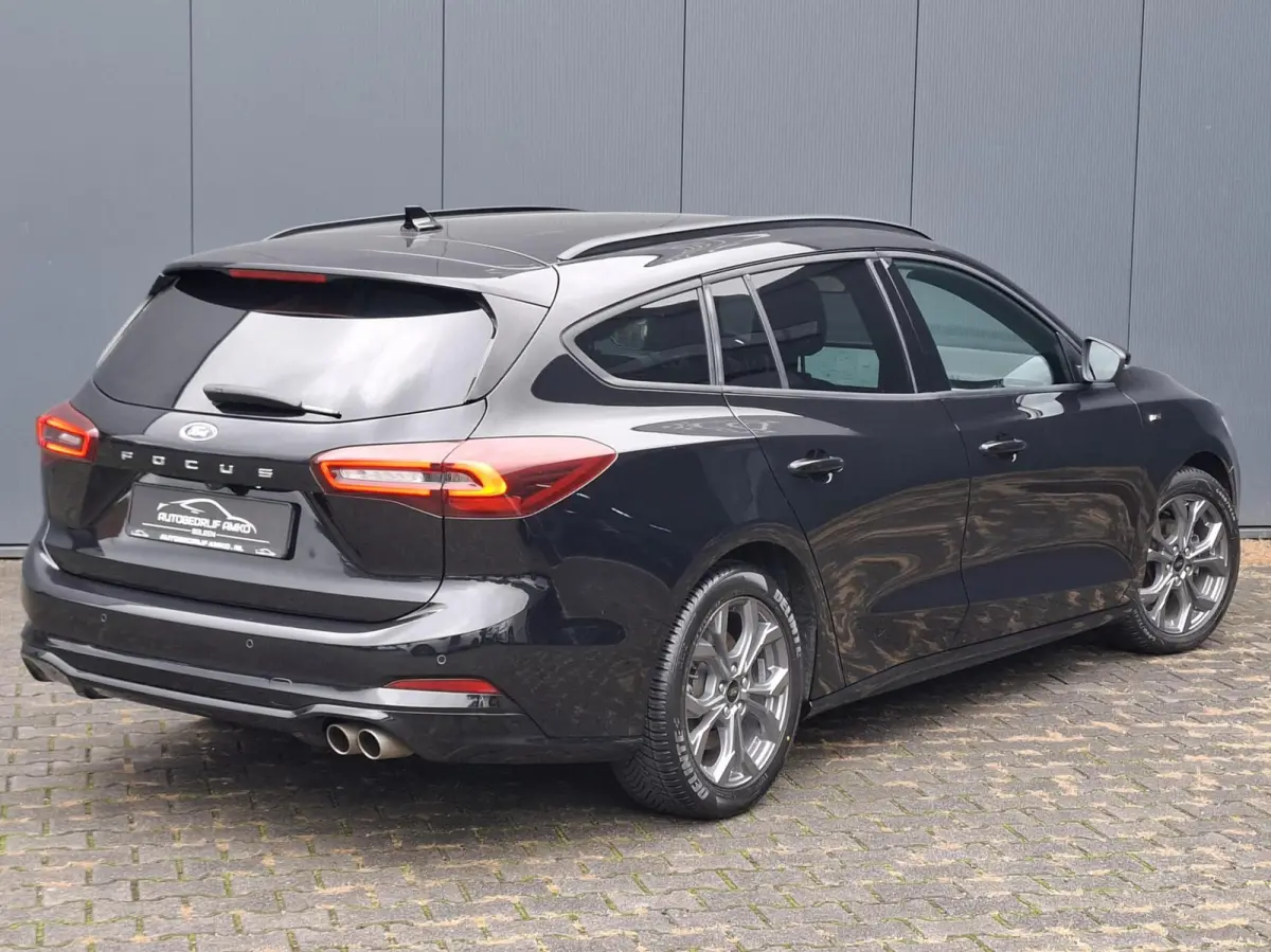 1.0 EcoBoost Hybrid ST Line / 12 MAANDEN GARANTIE!