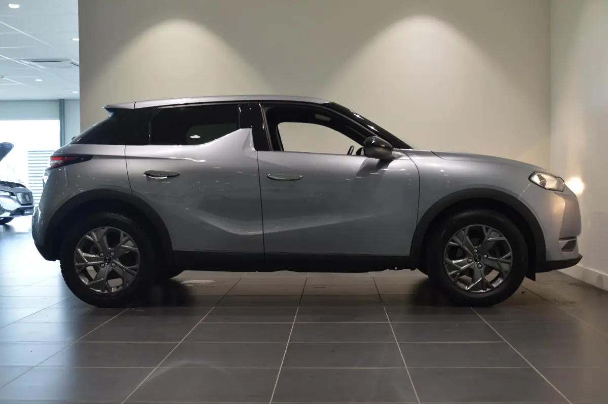 130PK Bastille | Automaat | Apple Carplay/Android Auto | Achteruitrijcamera | Climate Control | Lichtmetalen Velgen |