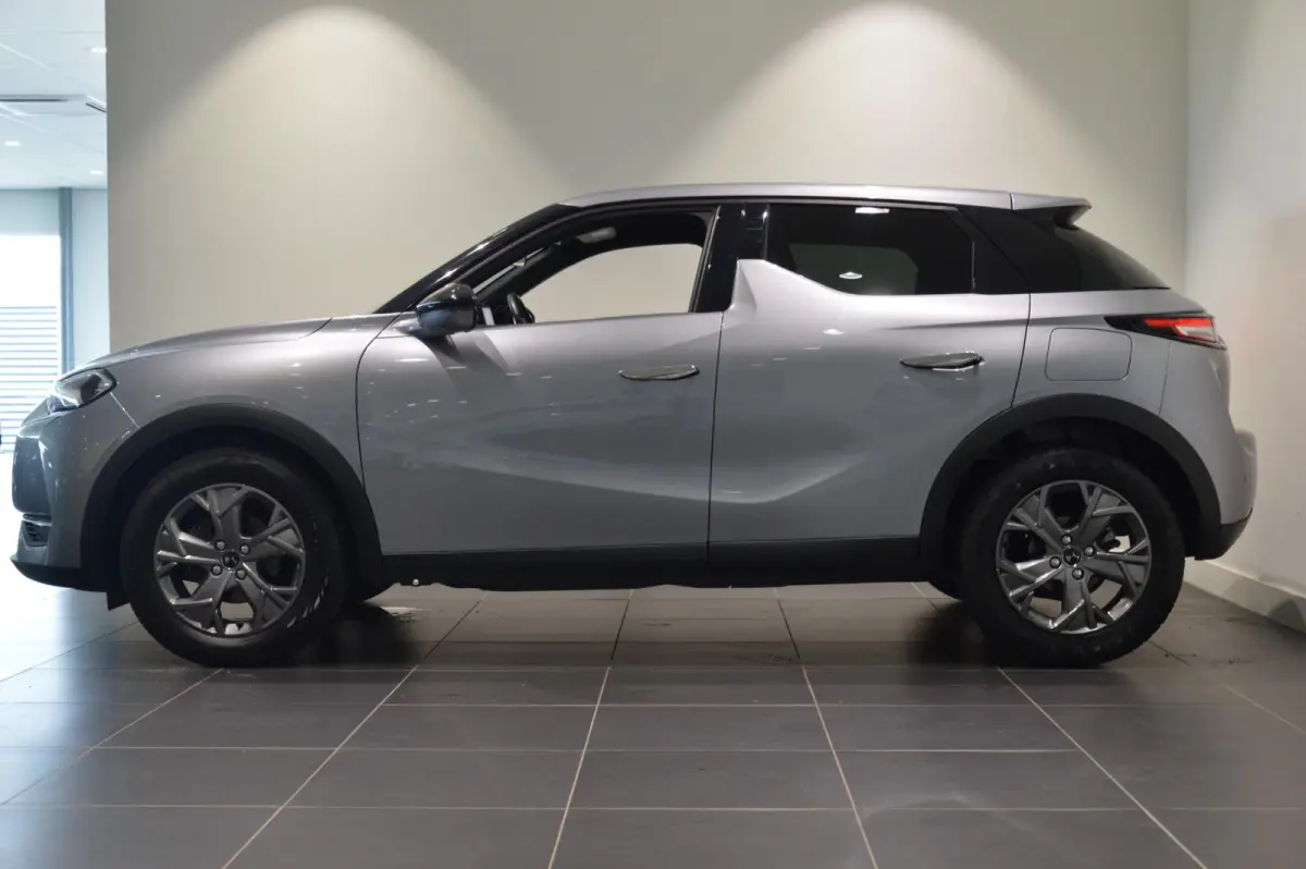 130PK Bastille | Automaat | Apple Carplay/Android Auto | Achteruitrijcamera | Climate Control | Lichtmetalen Velgen |