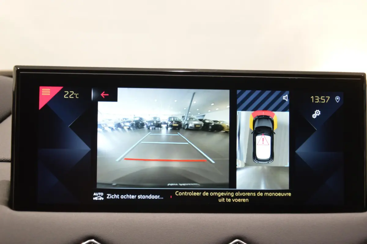 130PK Bastille | Automaat | Apple Carplay/Android Auto | Achteruitrijcamera | Climate Control | Lichtmetalen Velgen |