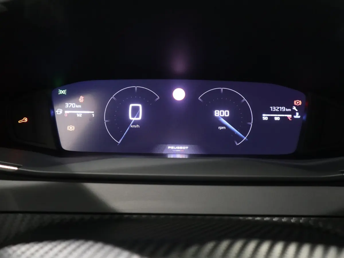 Allure - CAMERA VOOR EN ACHTER - DRAADLOZE APPLE CARPLAY / ANDROID AUTO - NAVIGATIE