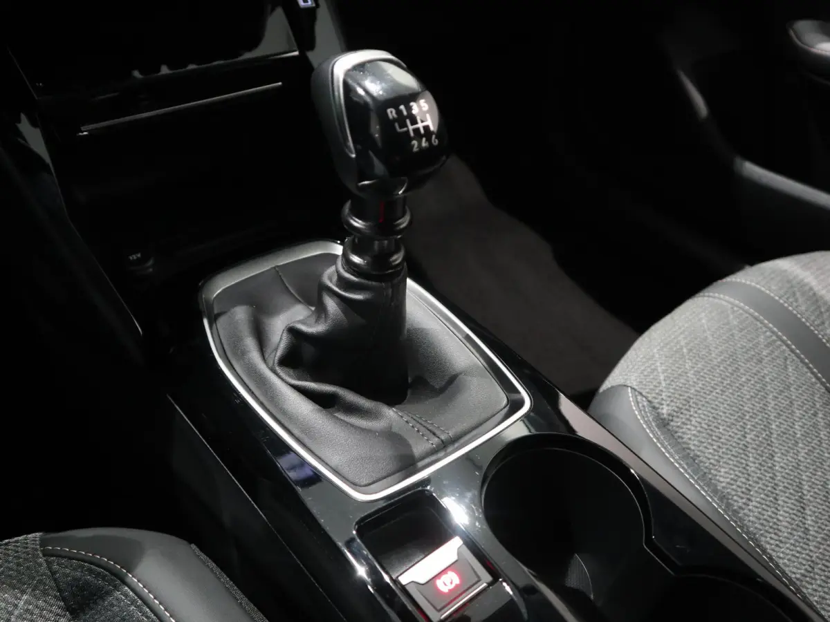 Allure - CAMERA VOOR EN ACHTER - DRAADLOZE APPLE CARPLAY / ANDROID AUTO - NAVIGATIE
