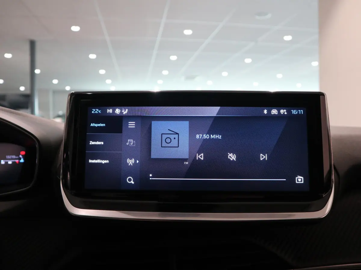 Allure - CAMERA VOOR EN ACHTER - DRAADLOZE APPLE CARPLAY / ANDROID AUTO - NAVIGATIE