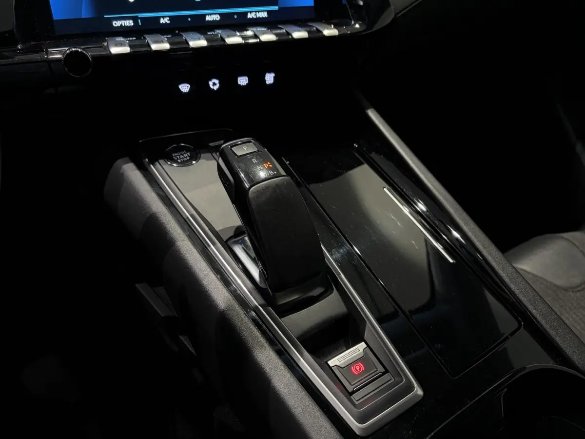 1.6 HYbrid Allure | Adaptive Cruise | Navigatie | Camera | Parkeersensoren | Carplay |