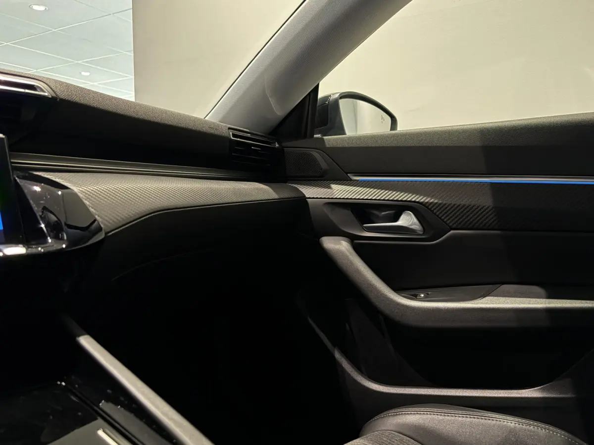 1.6 HYbrid Allure | Adaptive Cruise | Navigatie | Camera | Parkeersensoren | Carplay |