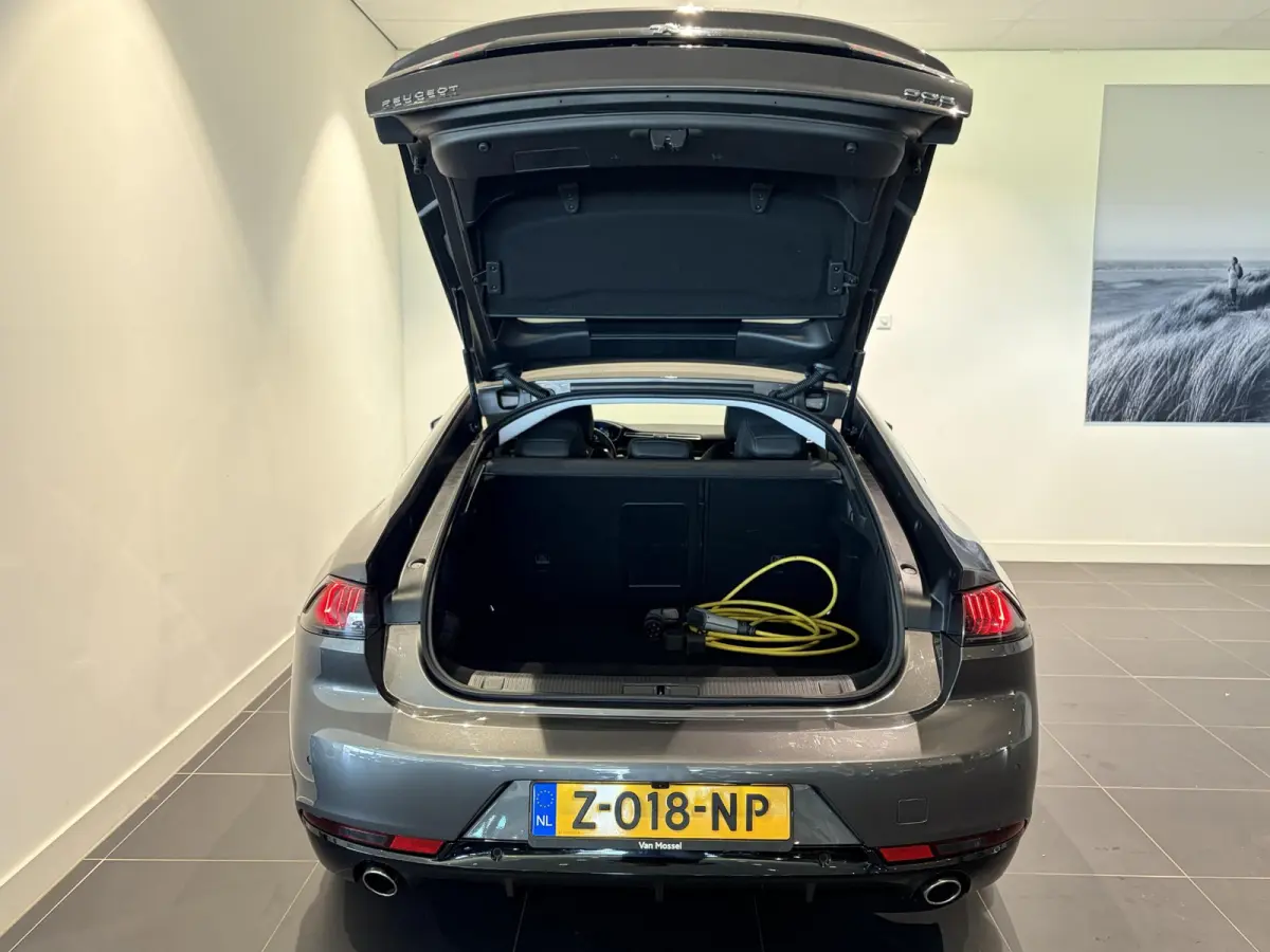 1.6 HYbrid Allure | Adaptive Cruise | Navigatie | Camera | Parkeersensoren | Carplay |