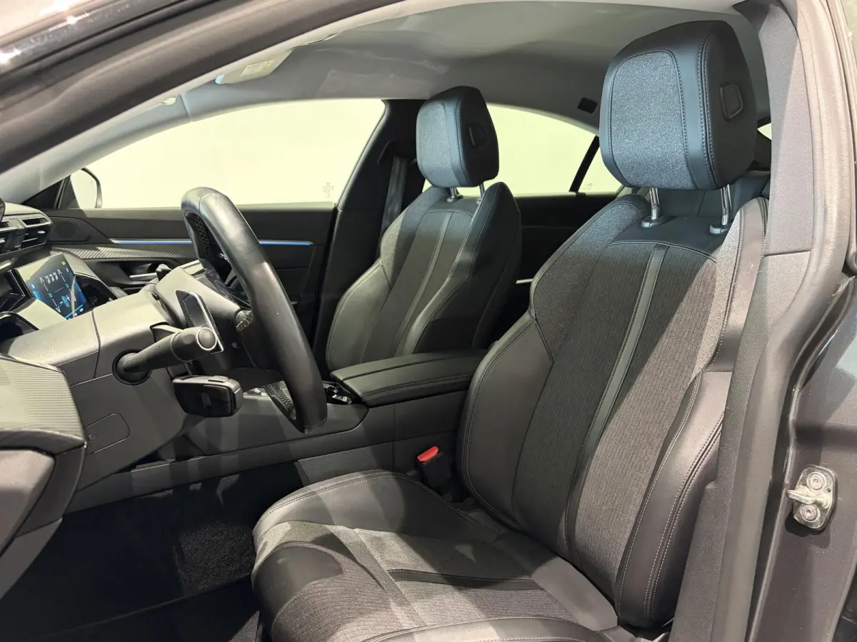 1.6 HYbrid Allure | Adaptive Cruise | Navigatie | Camera | Parkeersensoren | Carplay |