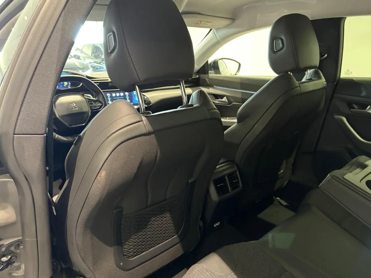 1.6 HYbrid Allure | Adaptive Cruise | Navigatie | Camera | Parkeersensoren | Carplay |