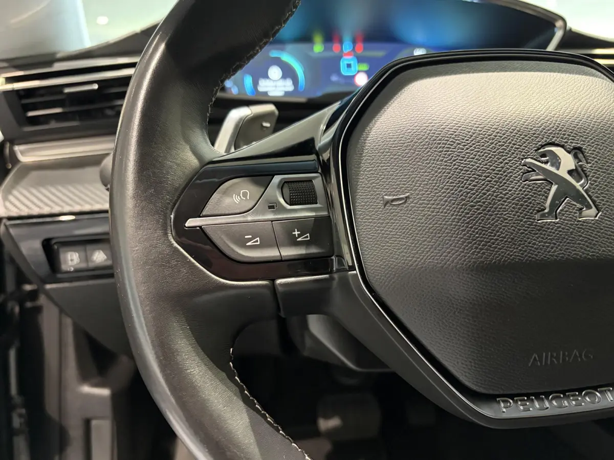 1.6 HYbrid Allure | Adaptive Cruise | Navigatie | Camera | Parkeersensoren | Carplay |