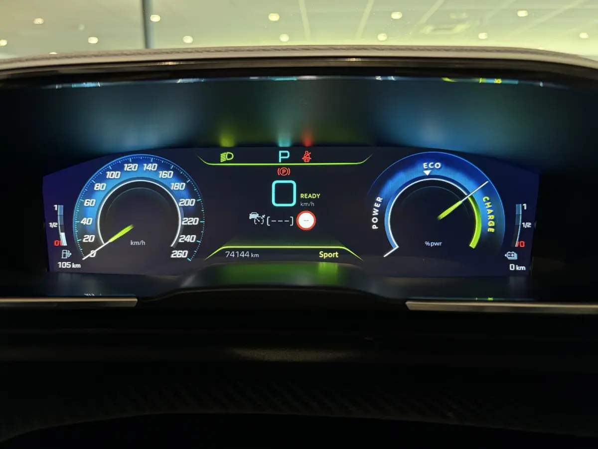 1.6 HYbrid Allure | Adaptive Cruise | Navigatie | Camera | Parkeersensoren | Carplay |