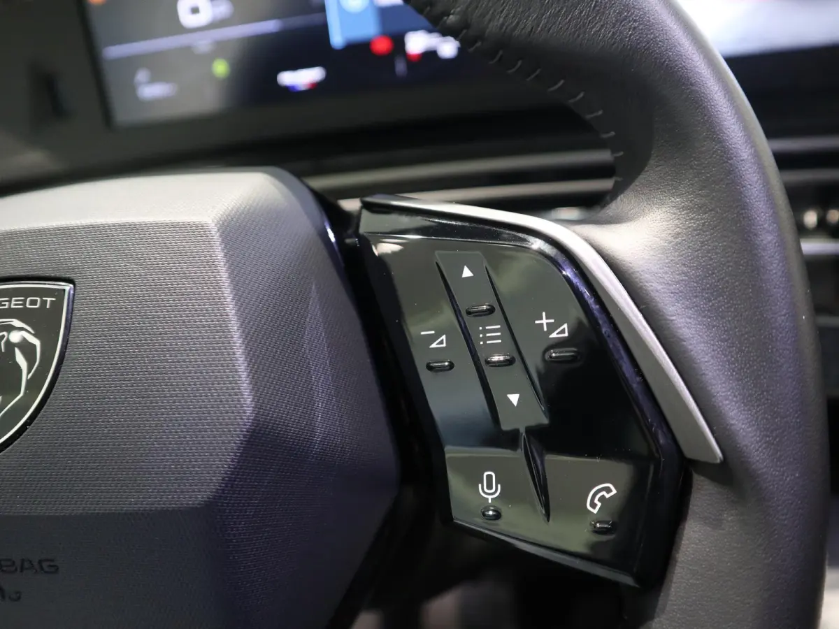 Hybrid 145 Allure 7 ZITS - WEINIG KILOMETERS - AUTOMAAT