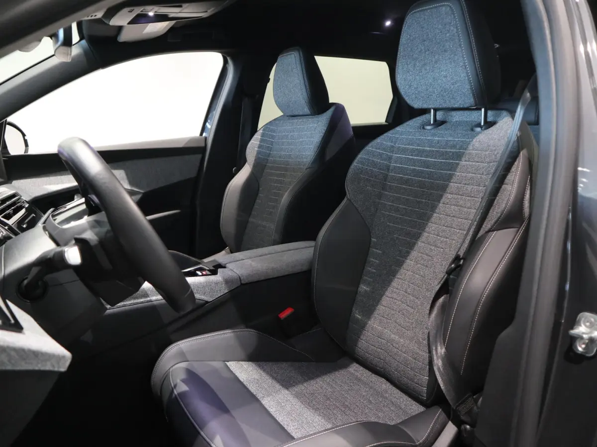 Hybrid 145 Allure 7 ZITS - WEINIG KILOMETERS - AUTOMAAT
