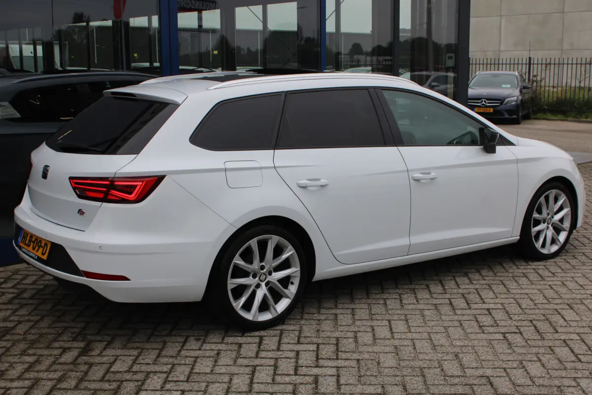 1.5 TSI FR Business Intense PANORAMADAK ACC