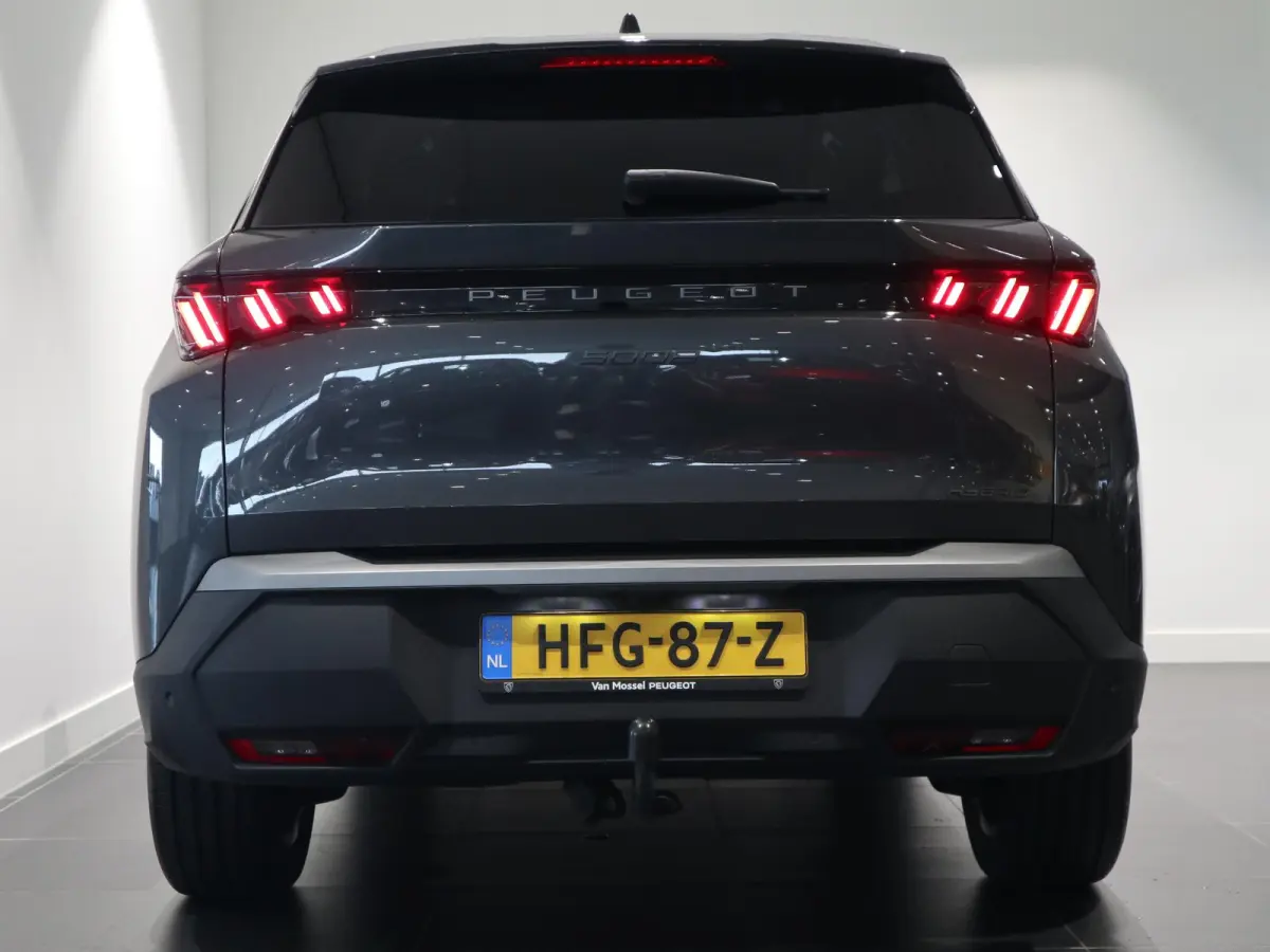 Hybrid 136 Allure 7p | AUTOMAAT | Navigatie | Camera | Trekhaak | Direct leverbaar!! |