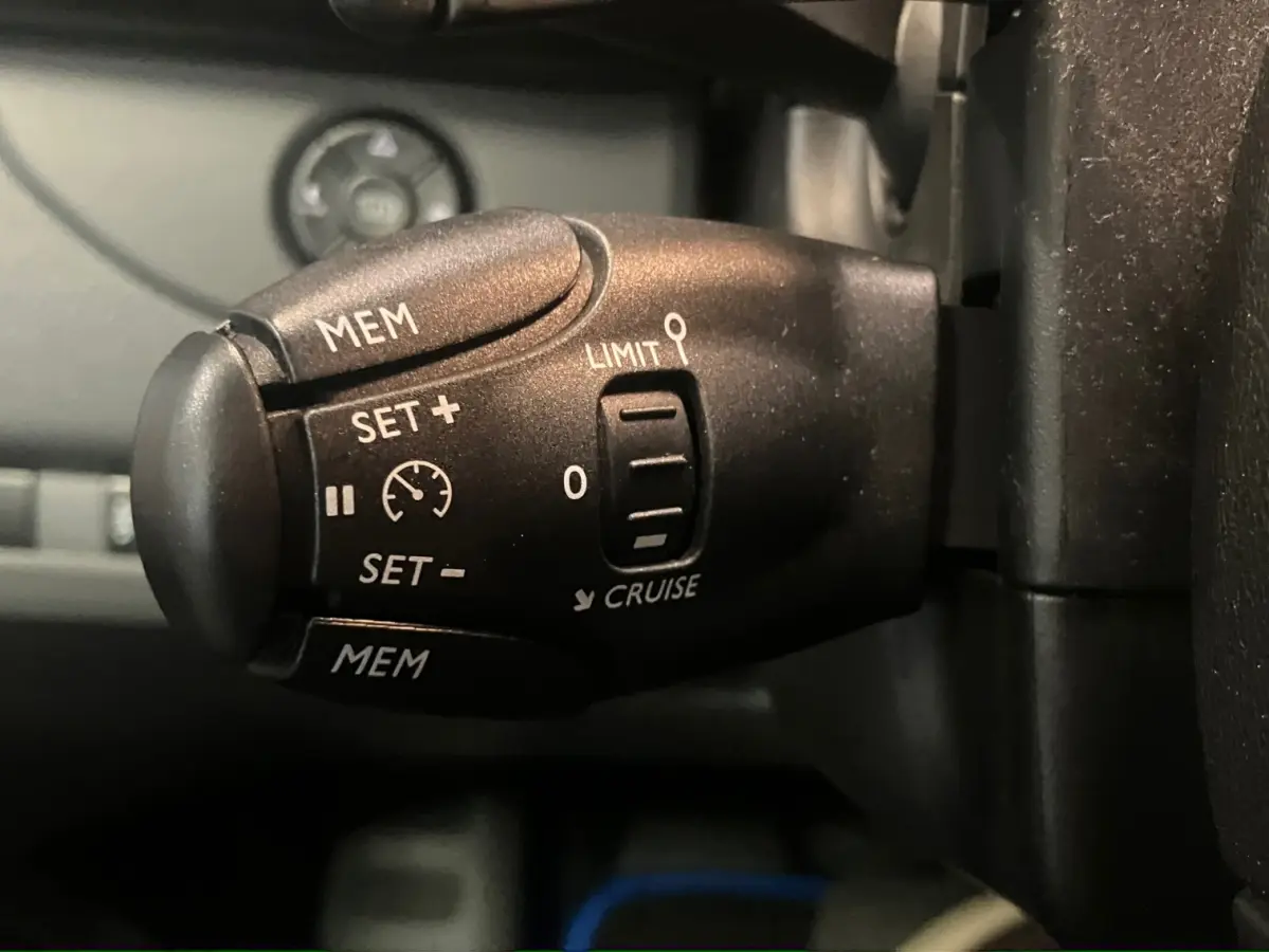 2.0 CDTI 177 PK !! | L3H1 Innovation AUTOMAAT | NAVI | CRUISE| CAR PLAY |