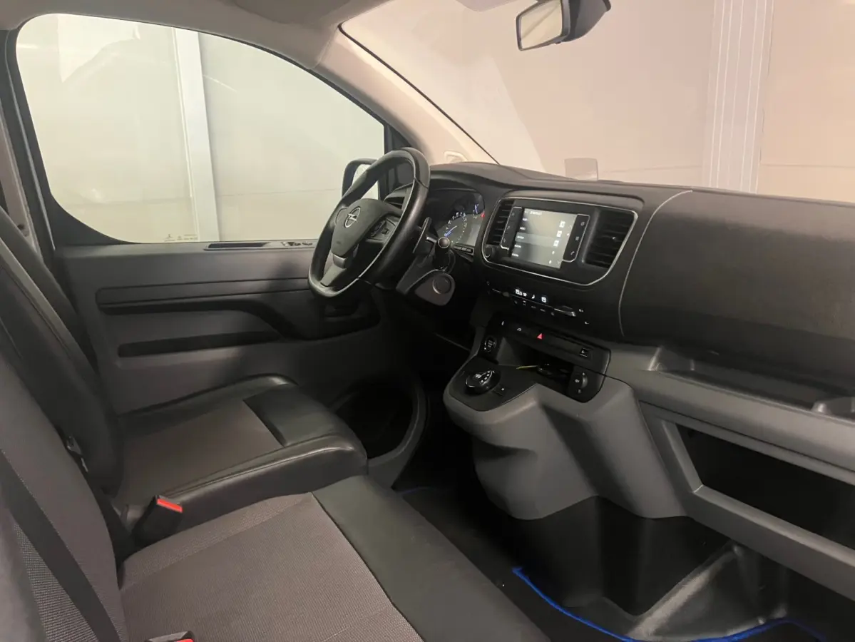 2.0 CDTI 177 PK !! | L3H1 Innovation AUTOMAAT | NAVI | CRUISE| CAR PLAY |