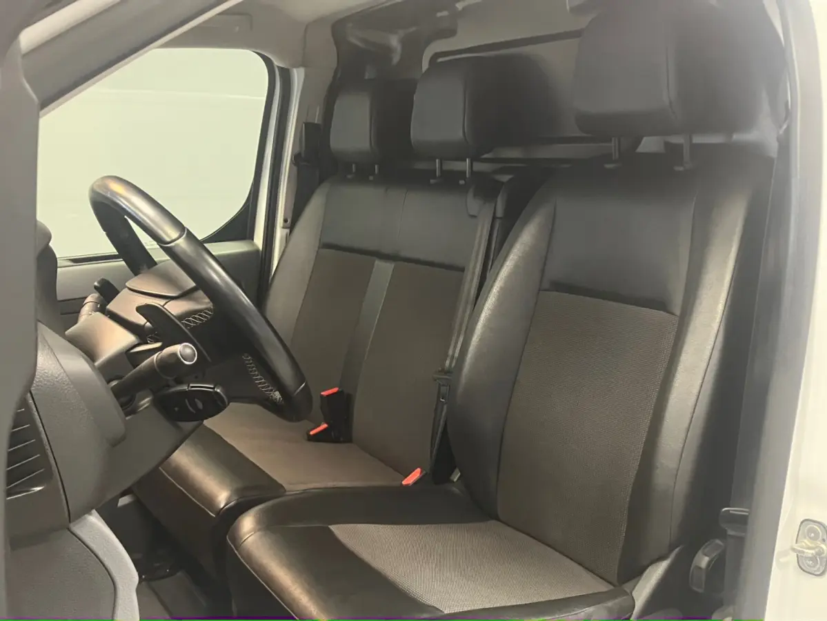 2.0 CDTI 177 PK !! | L3H1 Innovation AUTOMAAT | NAVI | CRUISE| CAR PLAY |