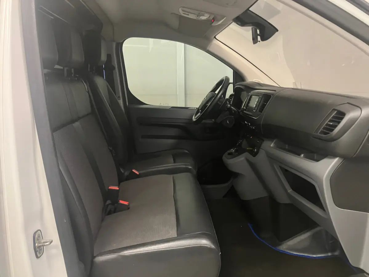 2.0 CDTI 177 PK !! | L3H1 Innovation AUTOMAAT | NAVI | CRUISE| CAR PLAY |