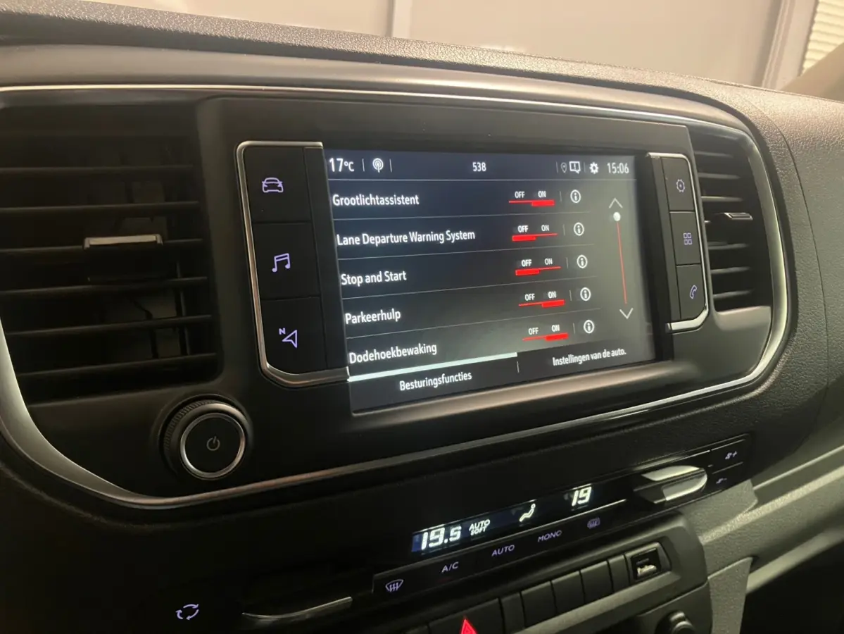 2.0 CDTI 177 PK !! | L3H1 Innovation AUTOMAAT | NAVI | CRUISE| CAR PLAY |