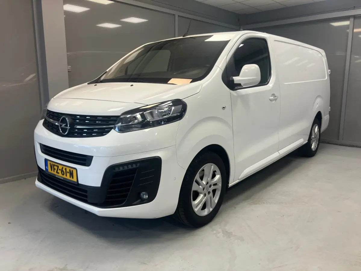 2.0 CDTI 177 PK !! | L3H1 Innovation AUTOMAAT | NAVI | CRUISE| CAR PLAY |