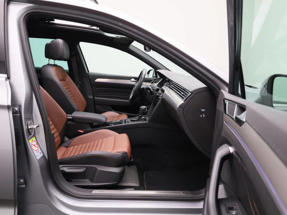 1.5 TSI OPF DSG7 Elegance Business | PANORAMADAK | 360 CAMERA | STOELVERWARMING | STOELVERWARMING ACHTER | STUURWIELVERWARMING | ELEKTRISCHE KOFFERKLEP | IQ LIGHTS | LEDEREN BEKLEDING | APPL