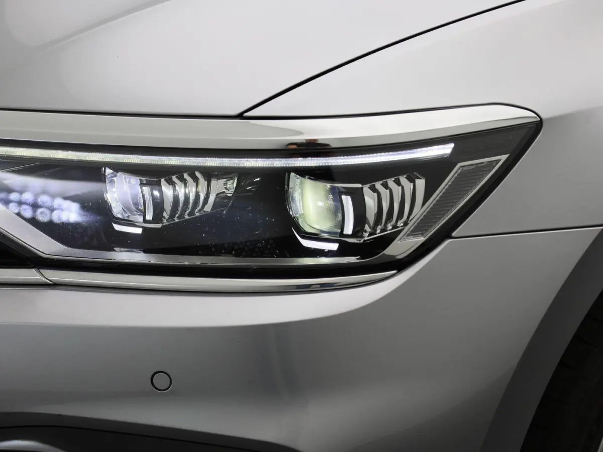 1.5 TSI OPF DSG7 Elegance Business | PANORAMADAK | 360 CAMERA | STOELVERWARMING | STOELVERWARMING ACHTER | STUURWIELVERWARMING | ELEKTRISCHE KOFFERKLEP | IQ LIGHTS | LEDEREN BEKLEDING | APPL