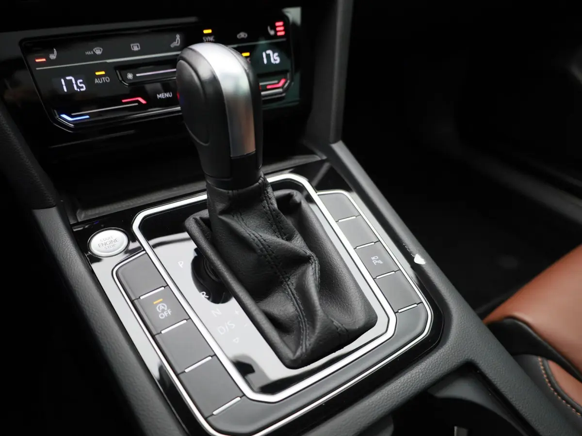 1.5 TSI OPF DSG7 Elegance Business | PANORAMADAK | 360 CAMERA | STOELVERWARMING | STOELVERWARMING ACHTER | STUURWIELVERWARMING | ELEKTRISCHE KOFFERKLEP | IQ LIGHTS | LEDEREN BEKLEDING | APPL