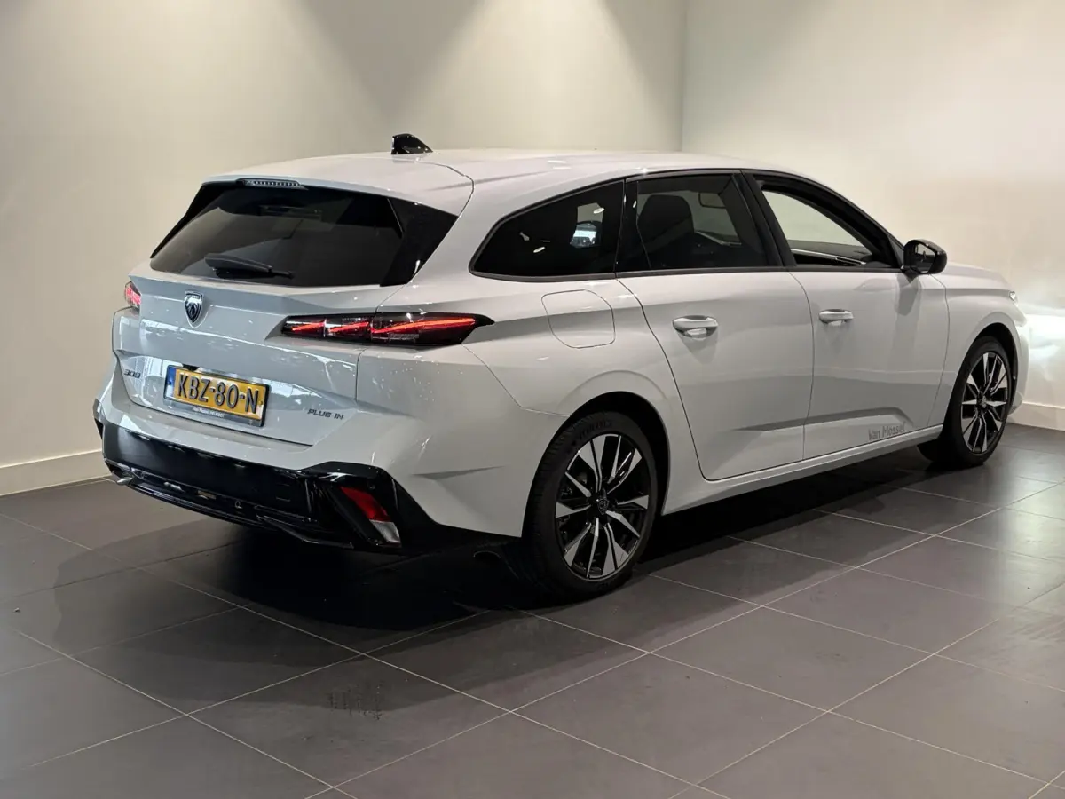 1.6 Plug-in Hybrid 195 Allure NAVIGATIE - 360 GRADEN CAMERA -  CRUISECONTROL