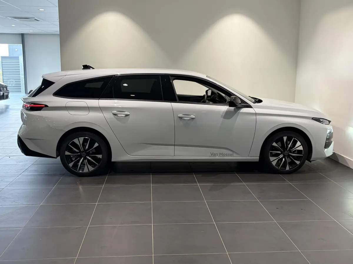 1.6 Plug-in Hybrid 195 Allure NAVIGATIE - 360 GRADEN CAMERA -  CRUISECONTROL