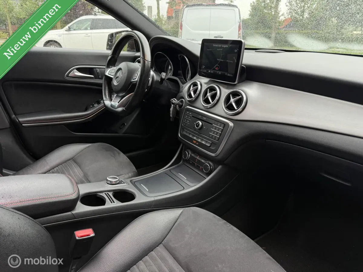 180 AMG Panorama Cruise Bluetooth NL Auto 2016