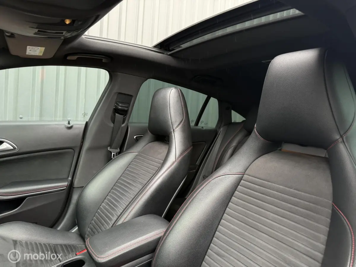 180 AMG Panorama Cruise Bluetooth NL Auto 2016