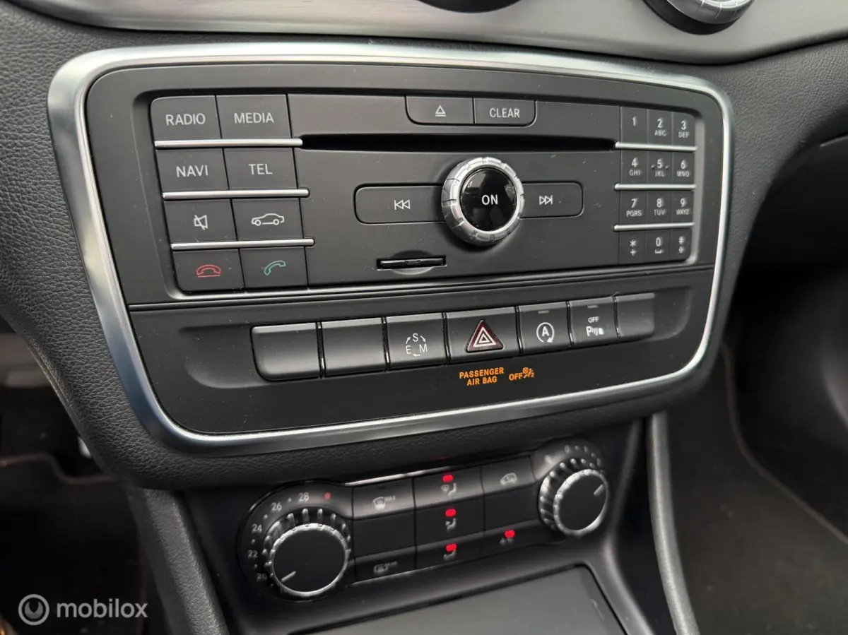 180 AMG Panorama Cruise Bluetooth NL Auto 2016