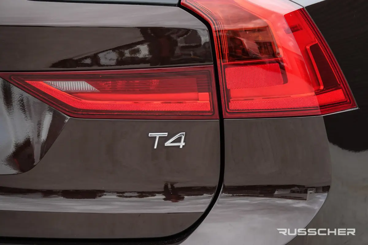 2.0 T4 190Pk Aut. | Business Sp. | LED | Trekhaak | 18'' | Maple Brown