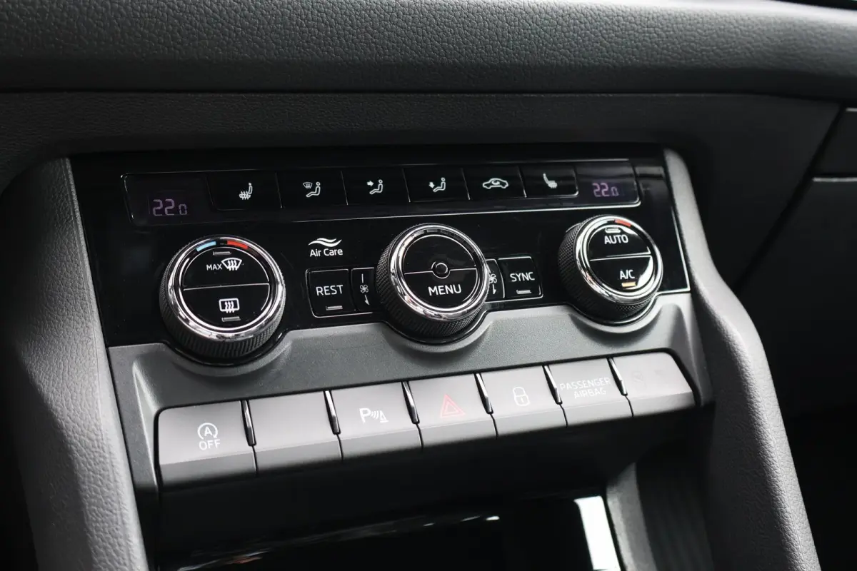 1.5 TSI 150pk DSG Sportline Business 7p. | Trekhaak | Camera | Navigatie | Elektr. Achterklep