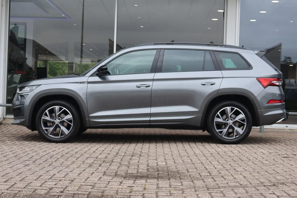 1.5 TSI 150pk DSG Sportline Business 7p. | Trekhaak | Camera | Navigatie | Elektr. Achterklep