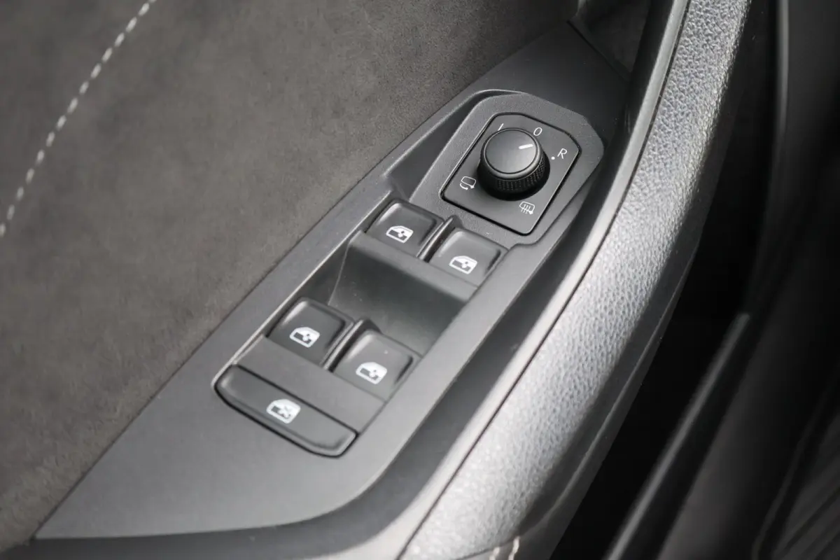 1.5 TSI 150pk DSG Sportline Business 7p. | Trekhaak | Camera | Navigatie | Elektr. Achterklep