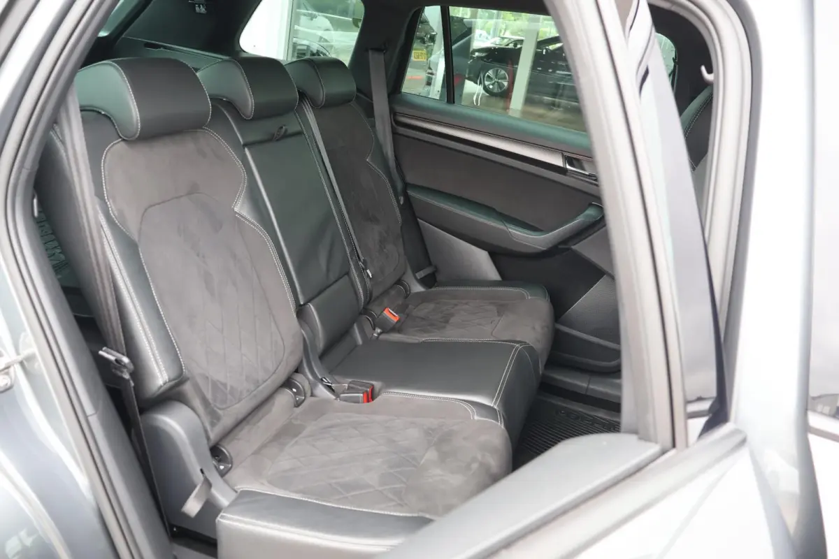 1.5 TSI 150pk DSG Sportline Business 7p. | Trekhaak | Camera | Navigatie | Elektr. Achterklep