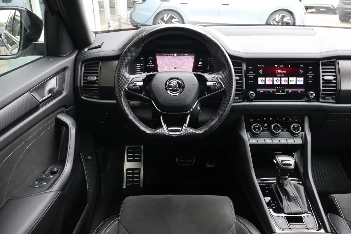 1.5 TSI 150pk DSG Sportline Business 7p. | Trekhaak | Camera | Navigatie | Elektr. Achterklep
