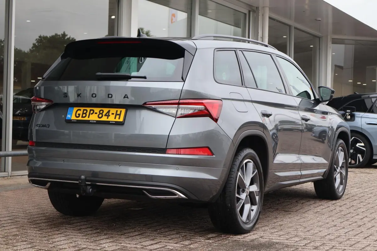 1.5 TSI 150pk DSG Sportline Business 7p. | Trekhaak | Camera | Navigatie | Elektr. Achterklep