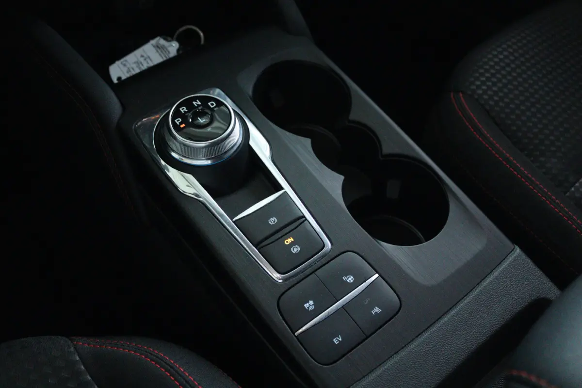 2.5 PHEV ST-Line | Achterspoiler | Achteruitrijcamera | Apple Carplay/Android Auto|telefoonintegratie premium