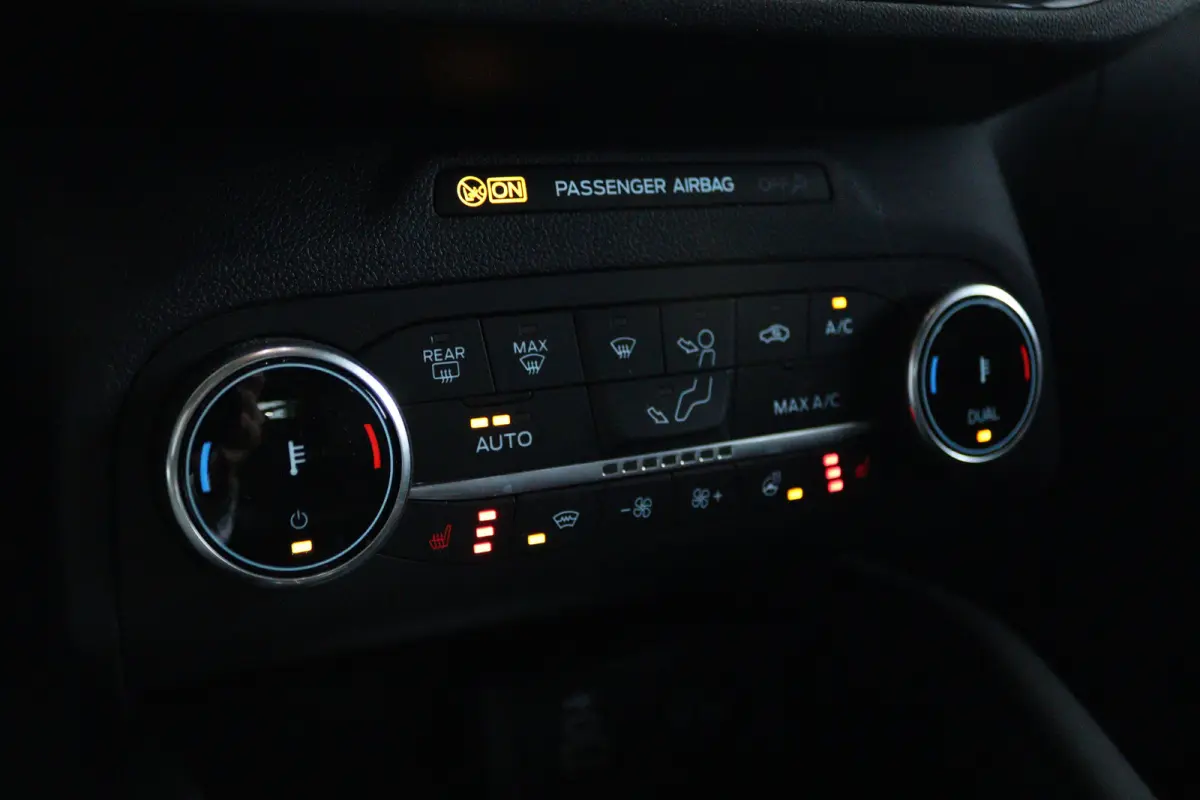 2.5 PHEV ST-Line | Achterspoiler | Achteruitrijcamera | Apple Carplay/Android Auto|telefoonintegratie premium