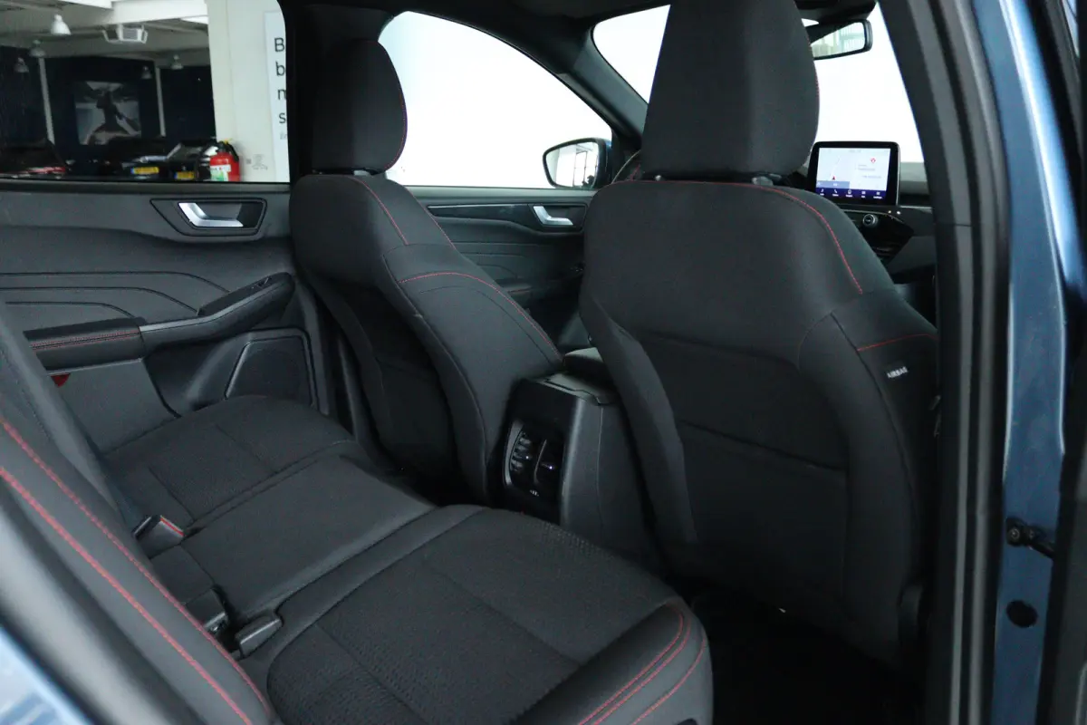 2.5 PHEV ST-Line | Achterspoiler | Achteruitrijcamera | Apple Carplay/Android Auto|telefoonintegratie premium